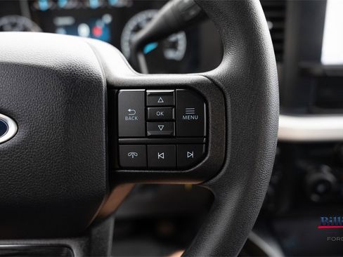 Used 2023 Ford F250 XLT w/ FX4 Off-Road Package image 18