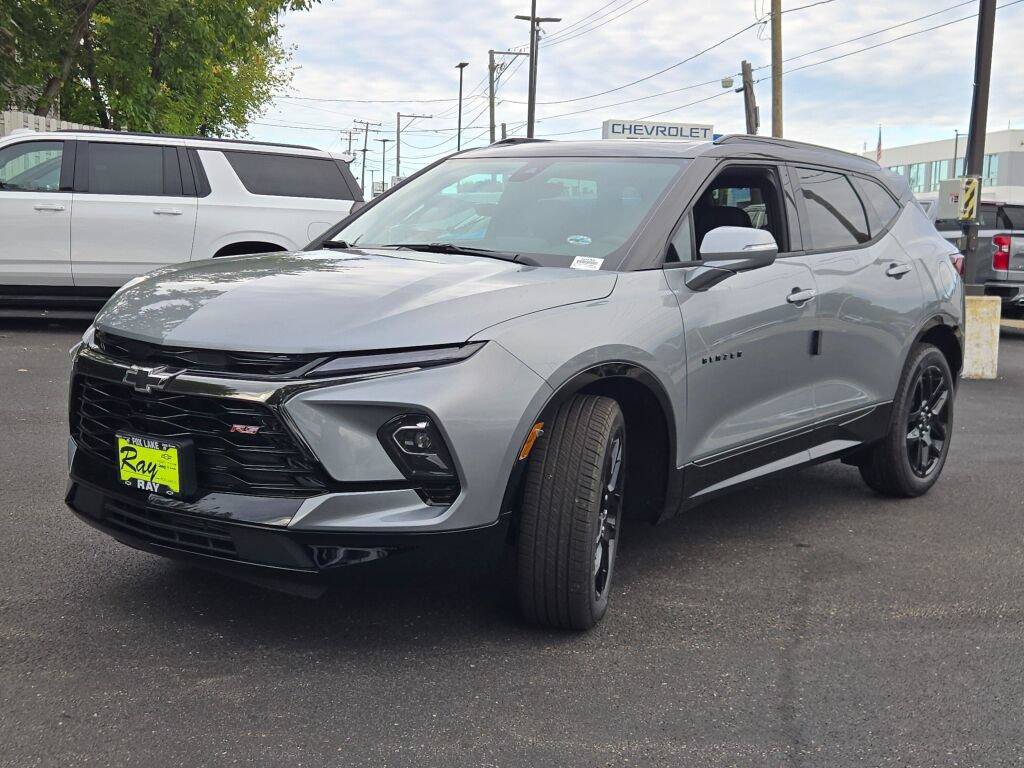 New 2026 Chevrolet Blazer RS w/ Driver Confidence II Package AWD/4WD image 4