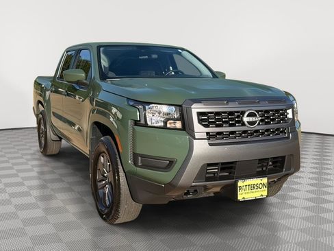 Used 2025 Nissan Frontier SV image 1