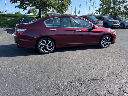 Used 2016 Honda Accord EX-L image 26