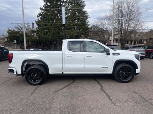 Used 2025 GMC Sierra 1500 Elevation image 8