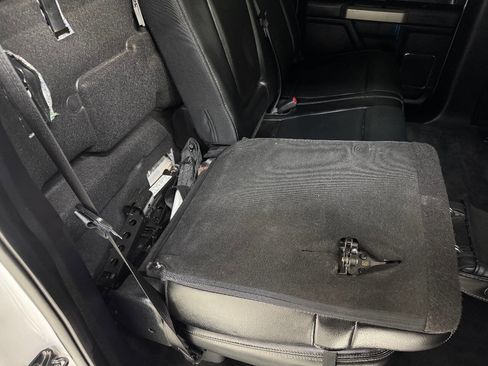 Used 2017 Ford F150 Lariat image 38