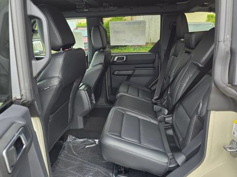 New 2026 Ford Bronco Outer Banks AWD/4WD image 15