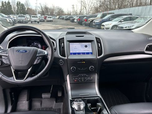 Used 2020 Ford Edge SEL w/ Convenience Package image 16