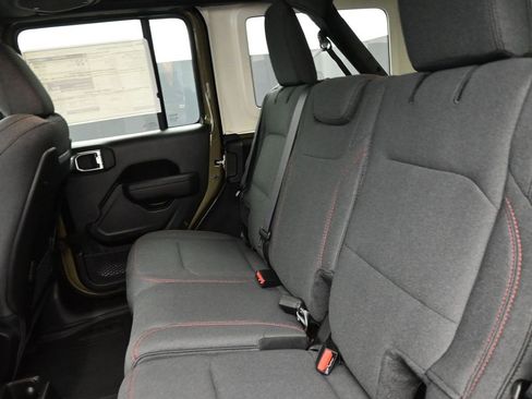 New 2025 Jeep Wrangler Unlimited Rubicon w/ Technology Group image 29