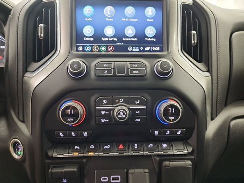 Used 2021 Chevrolet Silverado 1500 LTZ image 17