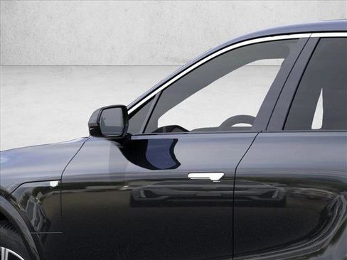 New 2026 Cadillac Lyriq Luxury image 12