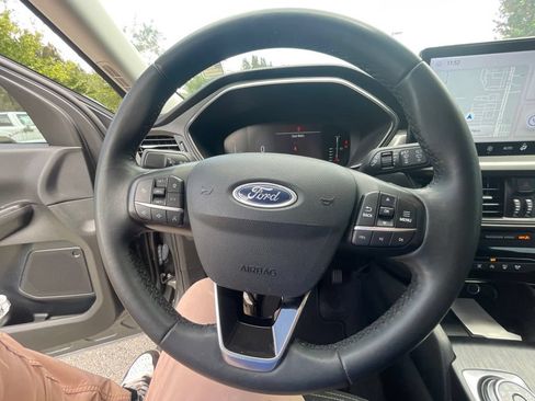 Used 2023 Ford Escape Active FWD image 12