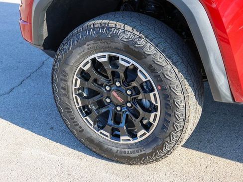 New 2026 GMC Canyon AT4 w/ AT4 Premium Package image 5