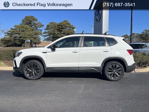 Used 2022 Volkswagen Taos S w/ IQ Drive S Package image 4