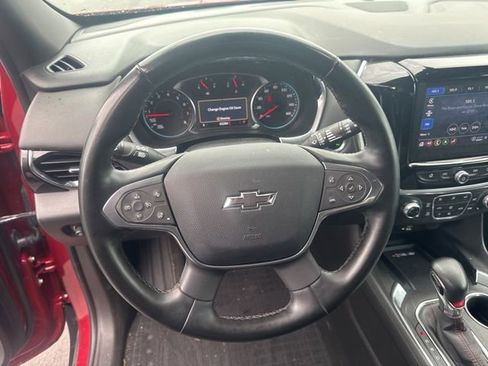 Used 2023 Chevrolet Traverse RS image 14