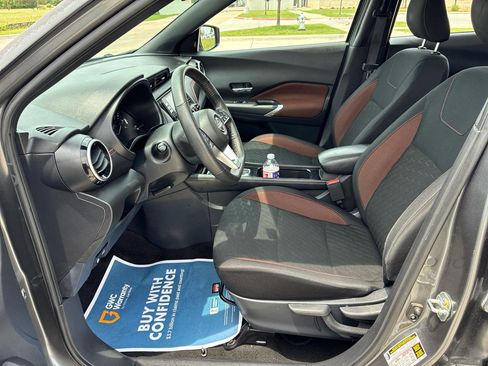 Used 2022 Nissan Kicks SR FWD image 21