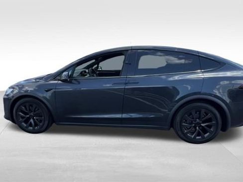 Used 2024 Tesla Model X AWD/4WD image 3