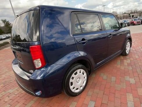 Used 2014 Scion xB image 9