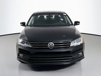 Used 2017 Volkswagen Jetta SEL FWD video 2