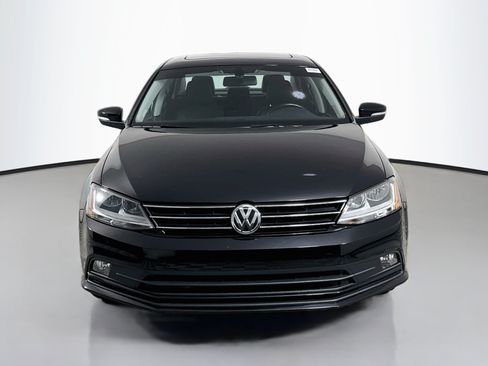 Used 2017 Volkswagen Jetta SEL FWD image 2