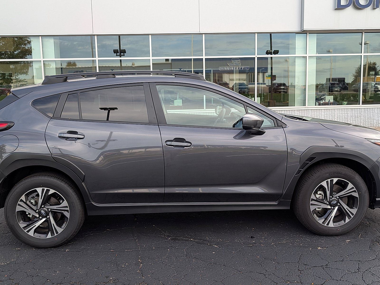 Certified 2026 Subaru Crosstrek 2.5i Premium AWD/4WD image 2