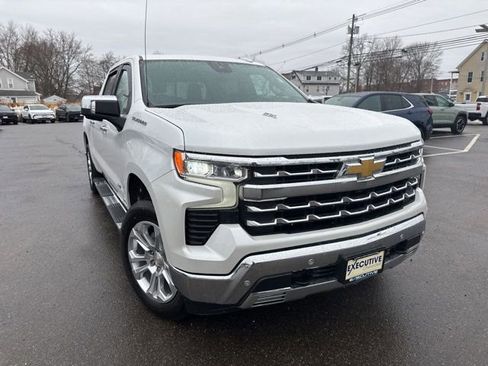 Used 2023 Chevrolet Silverado 1500 LTZ w/ Technology Package image 4