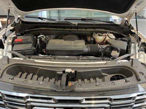 Used 2025 GMC Yukon XL Denali Ultimate w/ LPO, Floor Liner Package AWD/4WD image 49