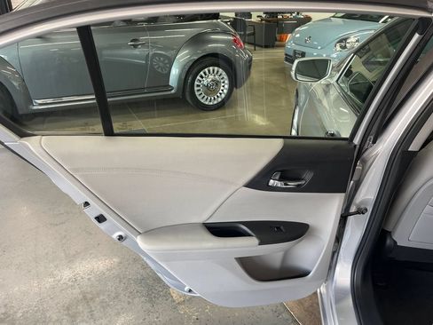 Used 2013 Honda Accord EX-L image 41