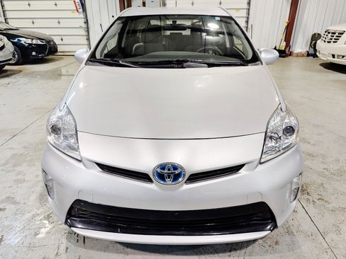 Used 2015 Toyota Prius Three image 9