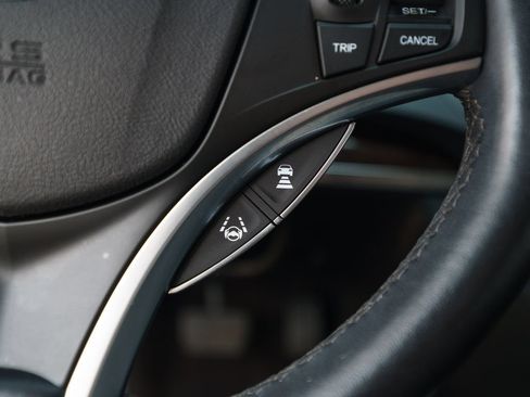 Used 2020 Acura MDX SH-AWD image 25