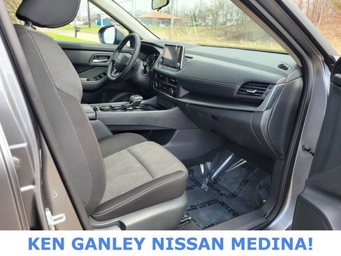 Certified 2025 Nissan Rogue SV image 52