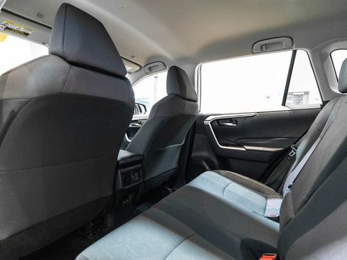 Used 2024 Toyota RAV4 XLE AWD/4WD image 15