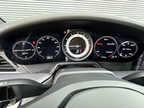 Certified 2021 Porsche 911 Carrera RWD image 23