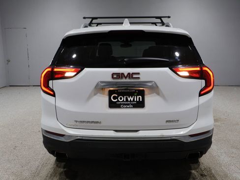 Used 2018 GMC Terrain SLT w/ Preferred Package image 3