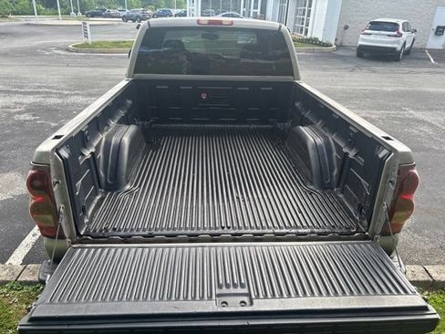 Used 2003 Chevrolet Silverado 1500 LS w/ Off-Road Package AWD/4WD image 5