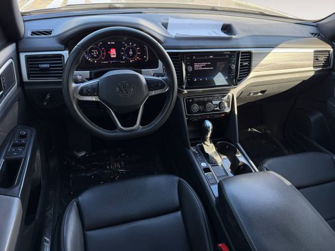 Used 2022 Volkswagen Atlas Cross Sport SE image 15