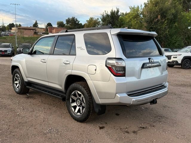 Used 2022 Toyota 4Runner TRD Off-Road Premium AWD/4WD image 3