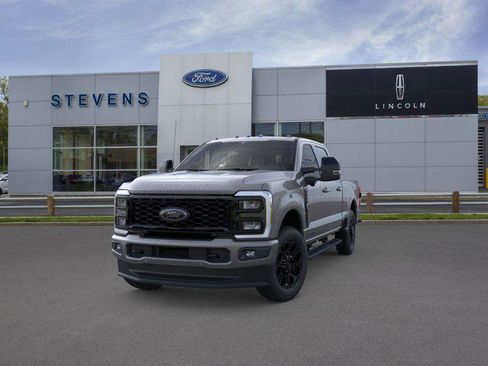 New 2026 Ford F250 Lariat w/ Black Appearance Package AWD/4WD image 3