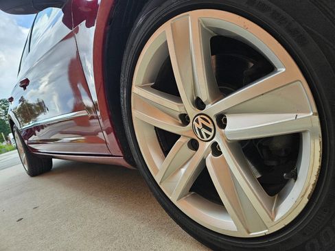 Used 2013 Volkswagen CC Sport image 10