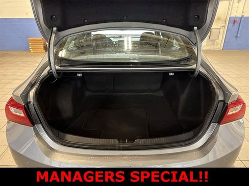 Used 2024 Chevrolet Malibu LT image 11