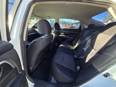 Used 2016 Nissan Altima 2.5 SV FWD image 22