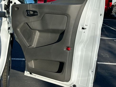 New 2026 Ford Transit 250 148 Medium Roof RWD image 35