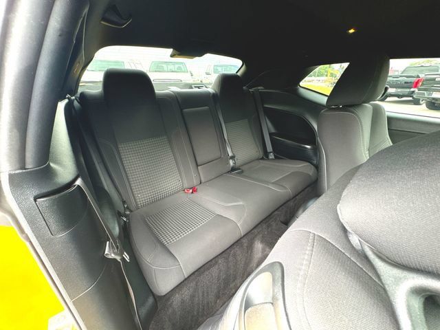 Used 2018 Dodge Challenger R/T w/ Driver Convenience Group RWD image 25