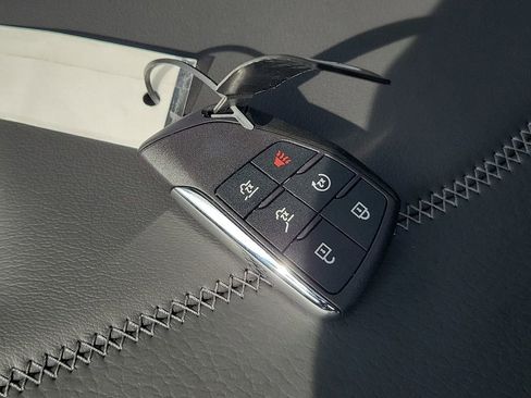 New 2026 GMC Yukon XL Denali w/ Sun & Power Step Package image 40