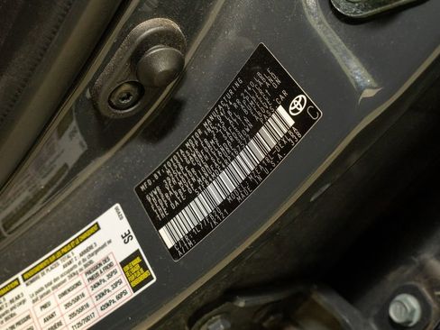 Used 2024 Toyota Corolla LE image 19