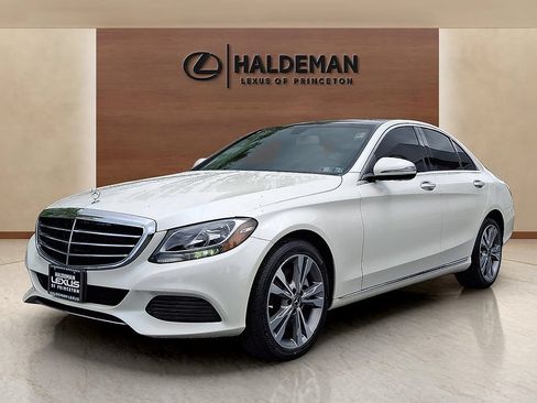 Used 2017 Mercedes-Benz C 300 4MATIC Sedan image 3