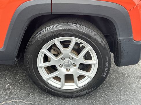 Used 2019 Jeep Renegade Latitude image 20