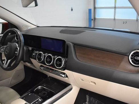 Used 2021 Mercedes-Benz GLA 250 4MATIC image 18