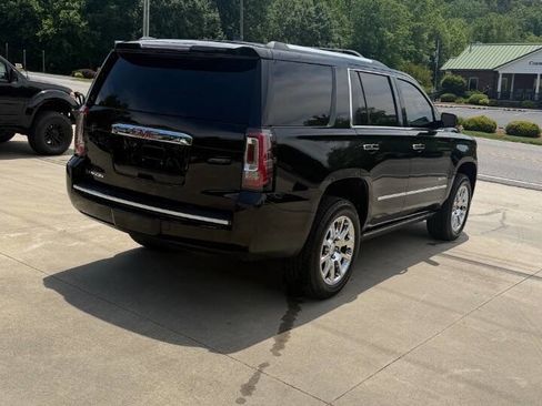 Used 2015 GMC Yukon Denali w/ Premium Package AWD/4WD image 3