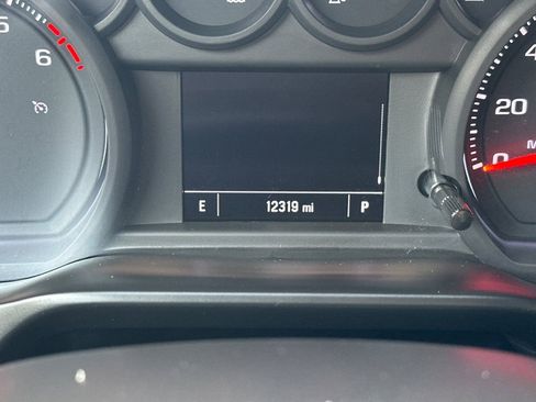 Certified 2025 Chevrolet Silverado 1500 Custom image 32