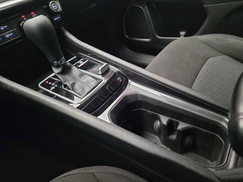 Used 2023 Jeep Compass Sport image 26