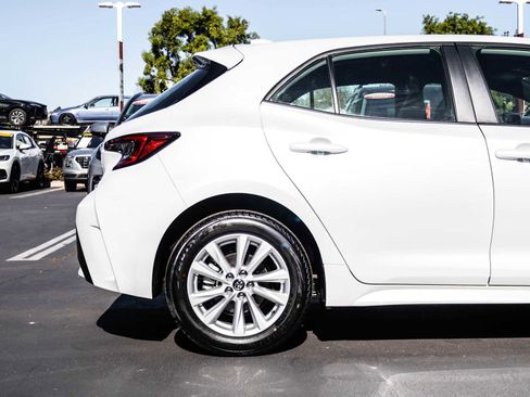 Certified 2025 Toyota Corolla SE image 6