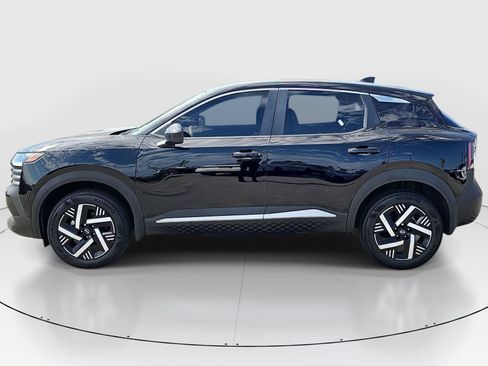 Used 2025 Nissan Kicks SV FWD image 8