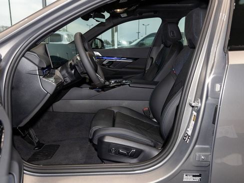 New 2026 BMW 540i xDrive w/ M Sport Package image 17